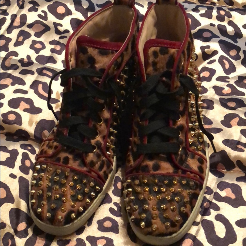 Christian Louboutin 39